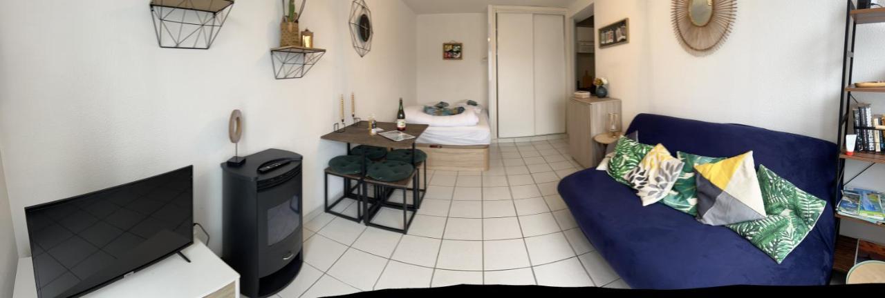 A 20 Metres Apartment *